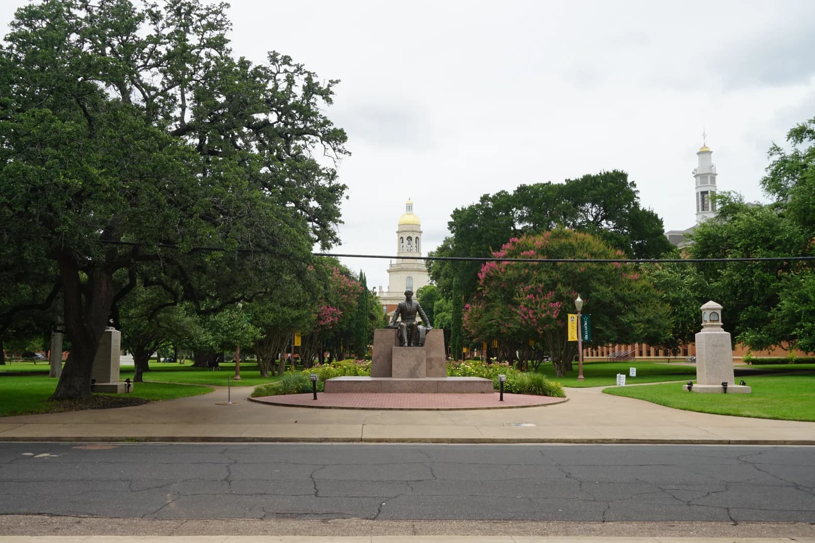 Baylor University campus cover