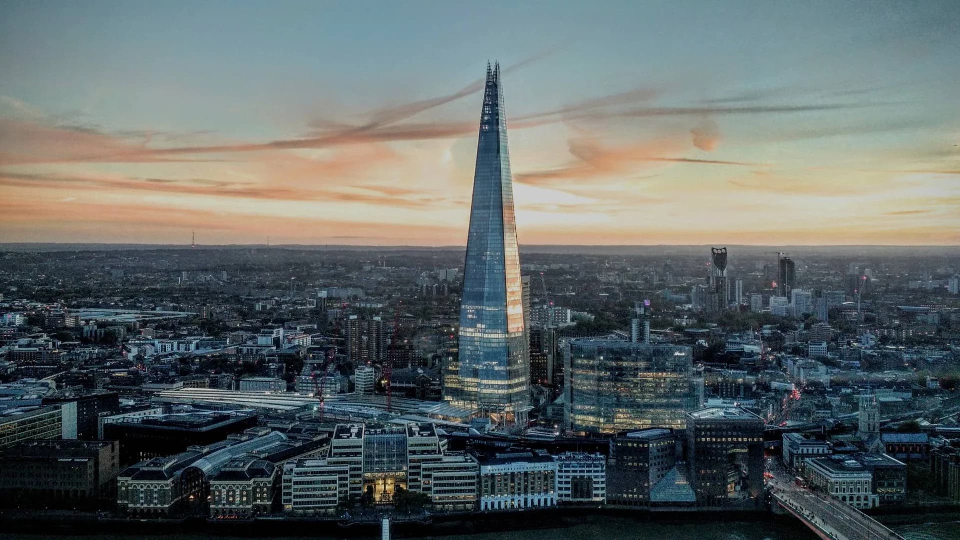 London School of Commerce campus cover