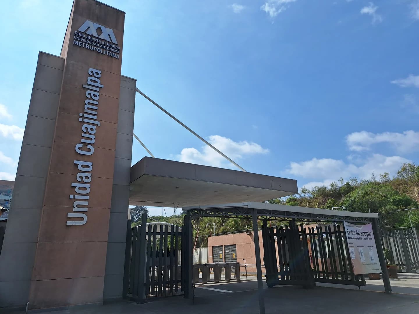 Universidad Autónoma Metropolitana campus cover