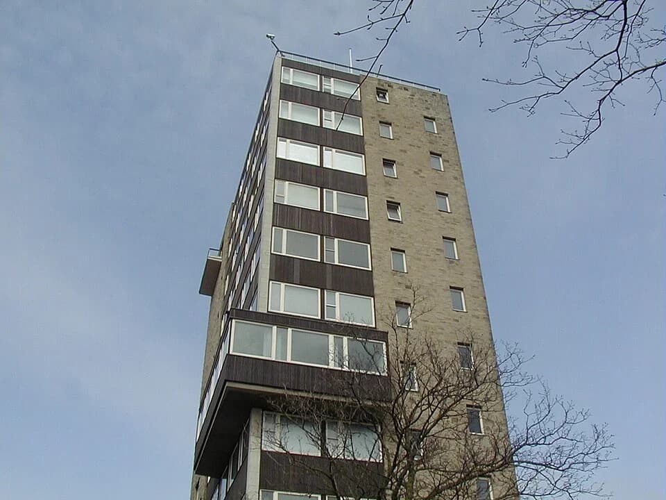 University of Dundee campus cover