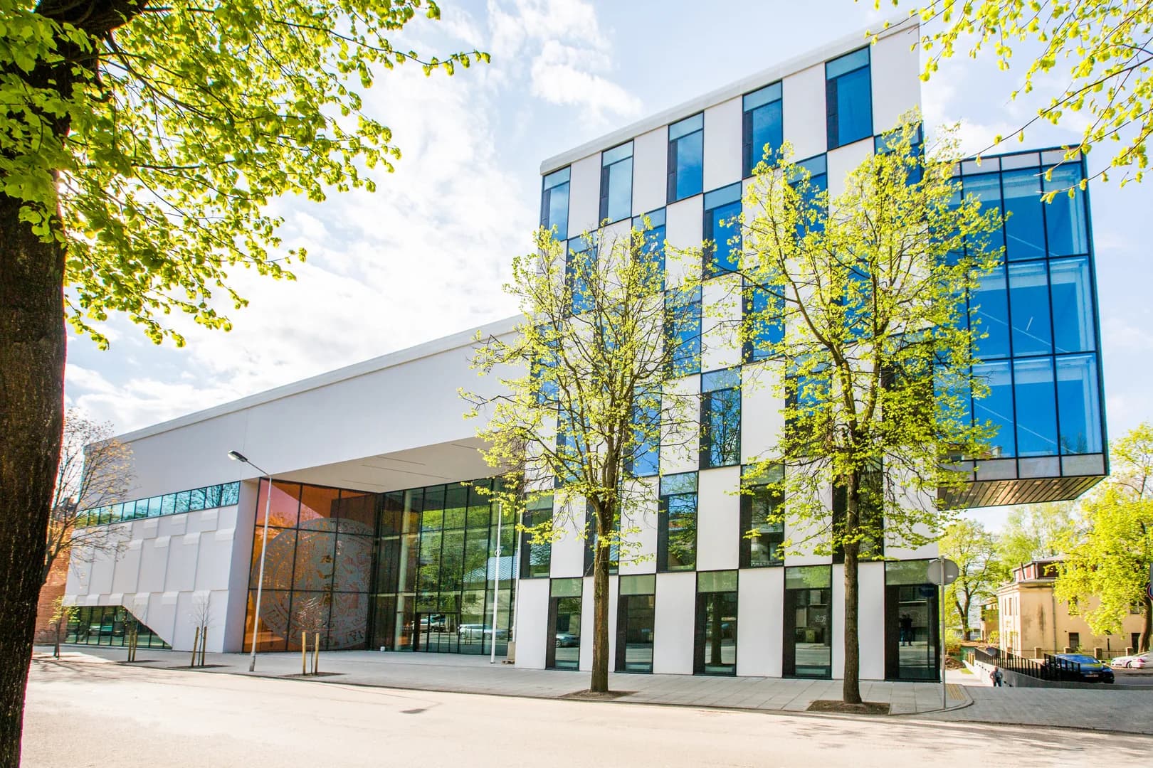 Vytautas Magnus University campus cover