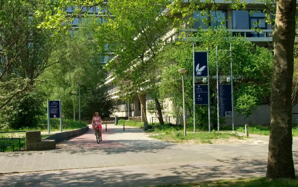 Vrije Universiteit Amsterdam campus cover